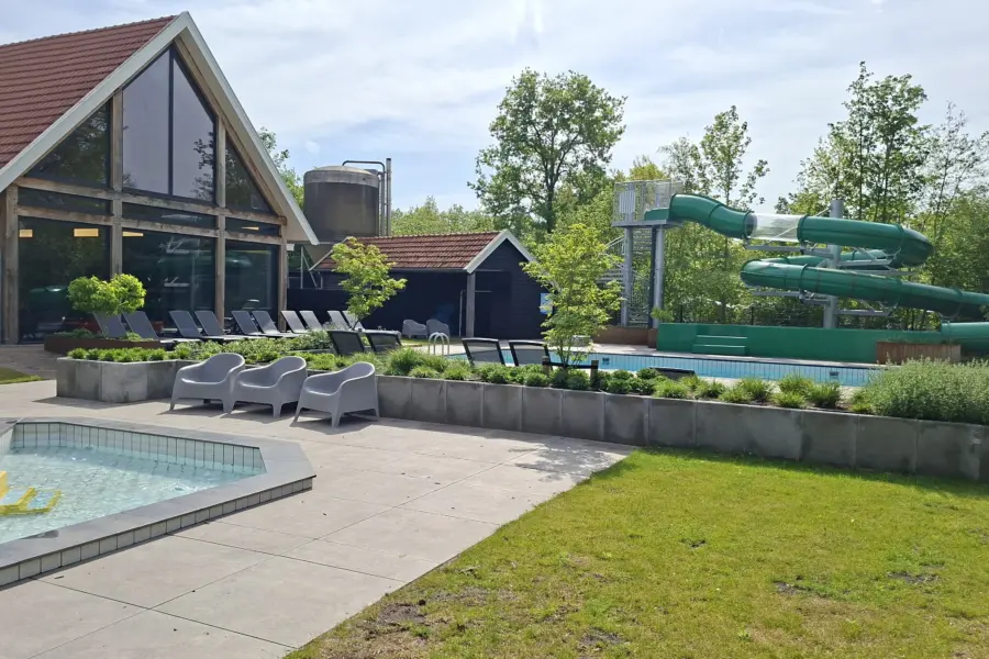Buitenzwembad familiecamping Kaps Twente